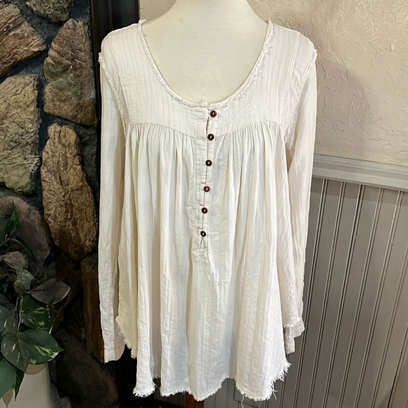 We The Free Top - Picture 1 of 10